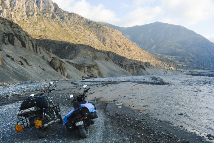 骑马Muktinath,尼泊尔。