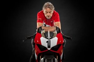 Ducati庆祝916带限量版Panigale V4 25°Anniversario 916