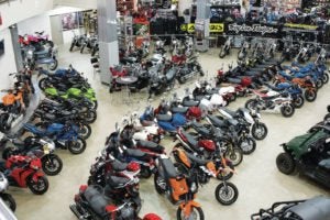 摩托车销售展厅