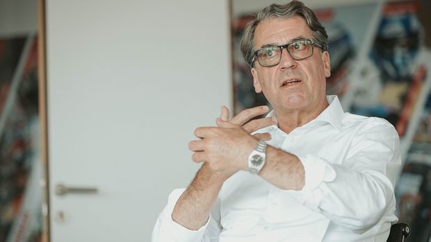 噪音KTM CEO Stefan Pierer