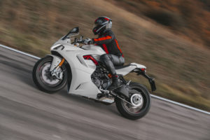 2021 Ducati Supersport 950 S.照片：杜卡迪
