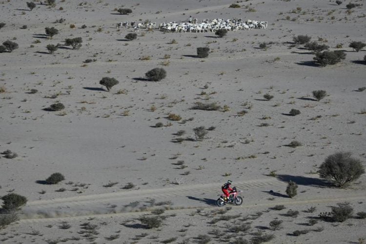 Dakar 2021: Stage 1 Throws Navigation Challenges // ADV Rider
