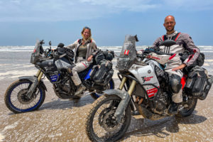 绕线轮:荷兰夫妇去非洲/ /ADV Rider